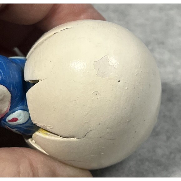 Vintage Hand Painted Parrot Figurines Set Cracking Out of Egg Bird Collectibles - Picture 7 of 16